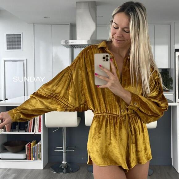 Urban Outfitters New Moon Velvet Romper Cinched Waist Tie Slouchy Gold Medium - Picture 2 of 14